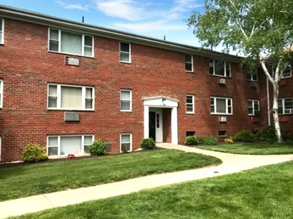 192 Regency Park #192, Agawam, MA 01001