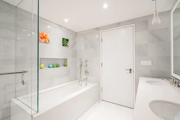 Rented by Compass | media 44