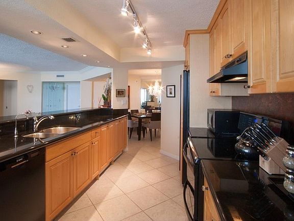 Home For Sale In Chalfonte