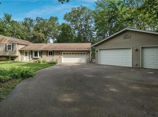 E2220 Kirk Ct, Eau Claire, WI 54701