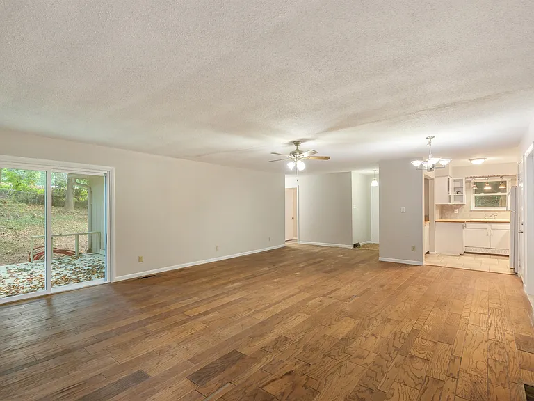 7201 Dogwood Dr — Photo 7