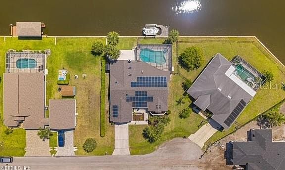 3rd image of 13 COLONIA COURT