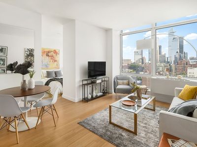 450 W 17th St APT 2001, New York, NY, 10011