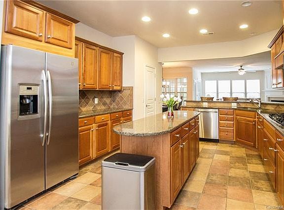 4th image of 36118 Watsonia St