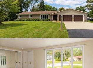 1361 Lexington Ct, Oneida, WI 54155
