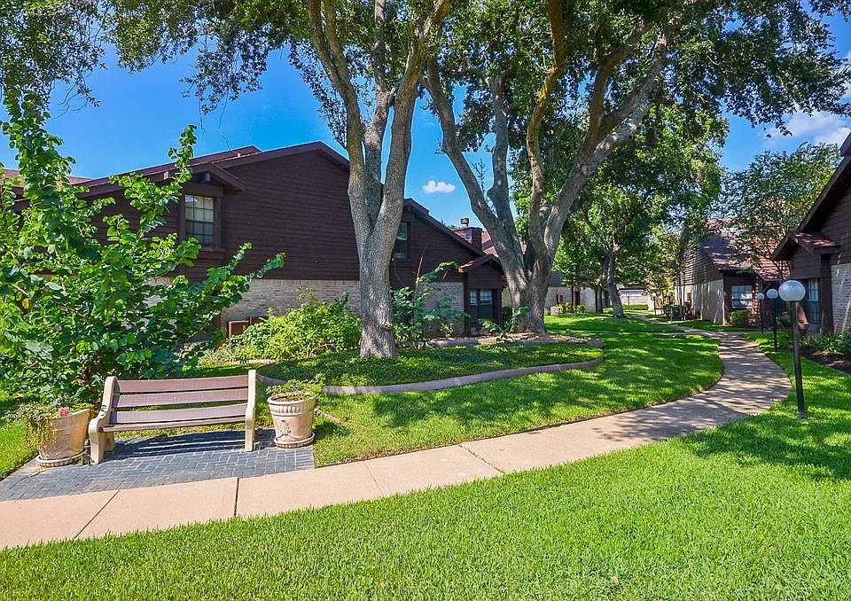 1st image of 2510 Grants Lake Boulevard #94