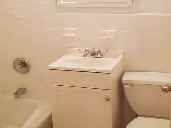 4th image of 49 W 85th St APT 3C