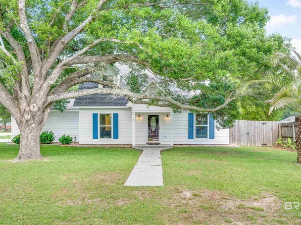 1701 S Bay St, Foley, AL 36535
