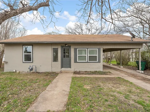 610 S Monroe St, Mc Gregor, TX 76657