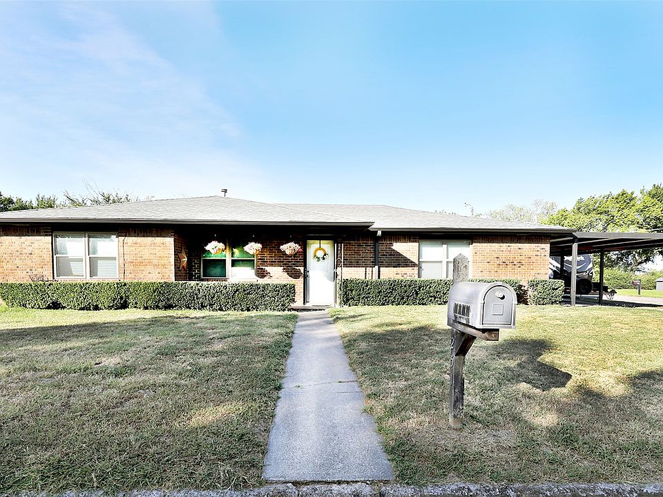 1st image of 251 Alicia St