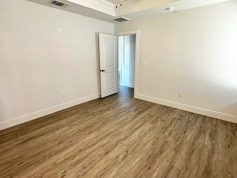 6954 22nd Pl — Photo 13