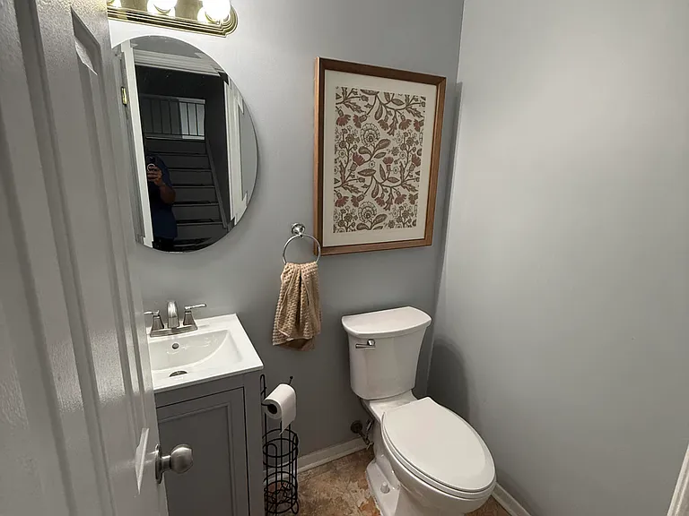 211 Clubhouse Dr — Photo 8