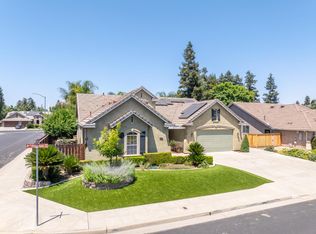 373 W Houston Ave, Clovis, CA 93611