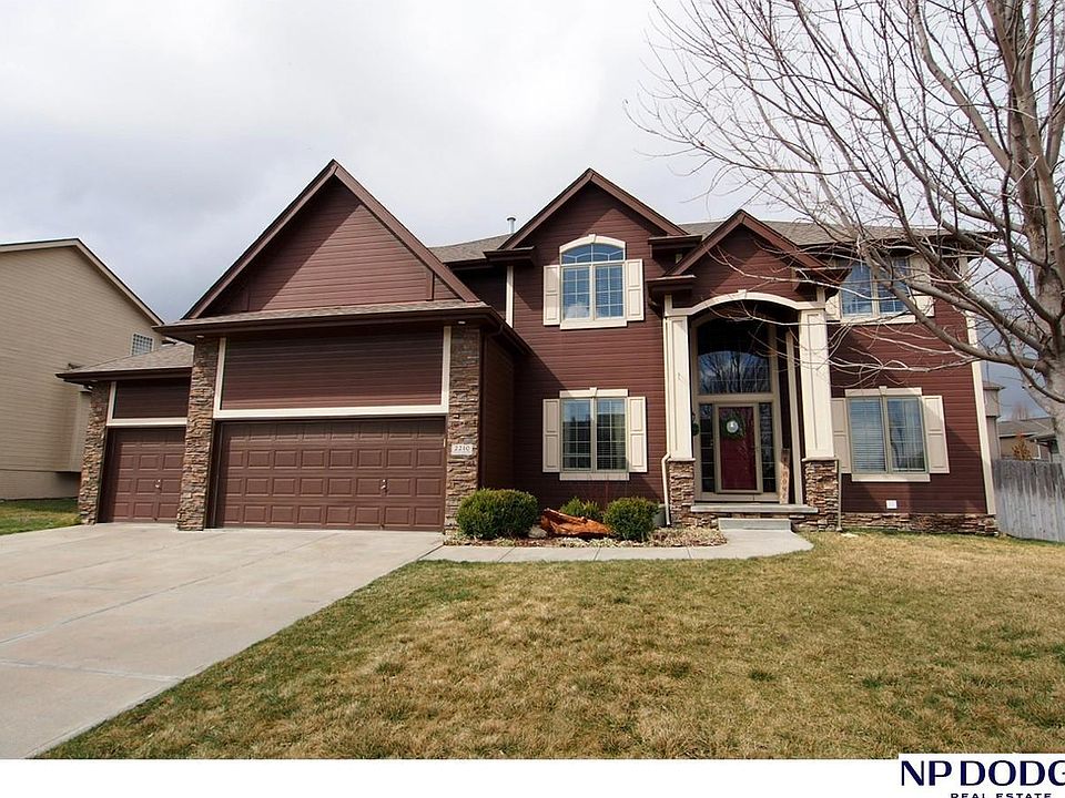 1st image of 2210 Broadwater Dr