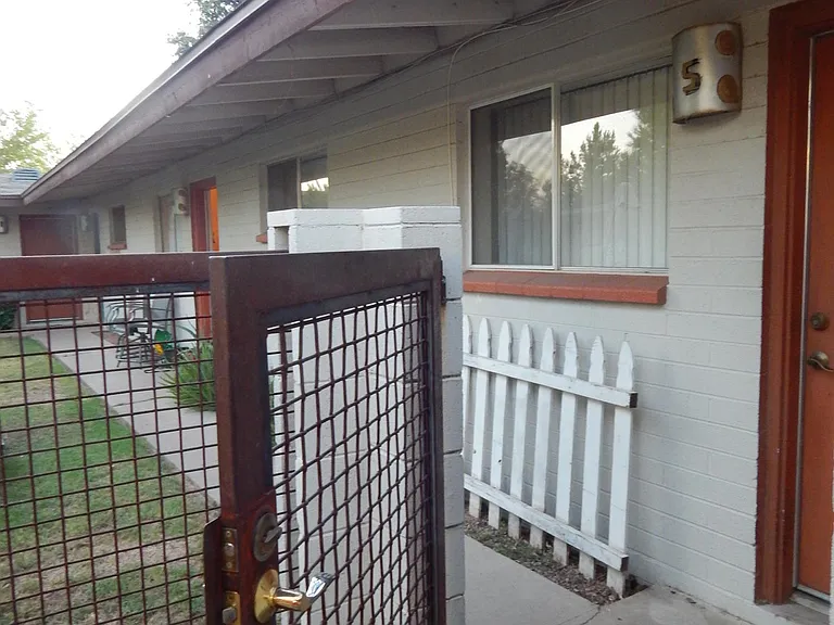 2103 S Granada Dr #8 — Photo 22