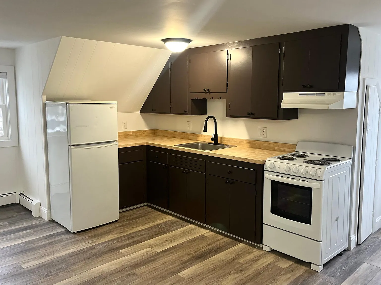 2 bed, $1,640 — Photo 2
