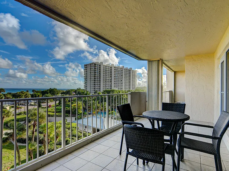4301 N Ocean Blvd #507 — Photo 8