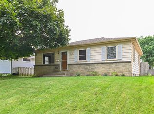 929 E Bolivar Ave, Milwaukee, WI 53207