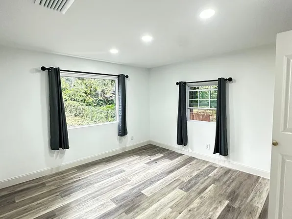 6265 31st St N, Saint Petersburg, FL 33702