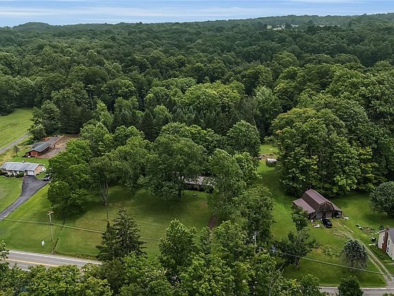 3rd image of 8415 Sisson Hwy