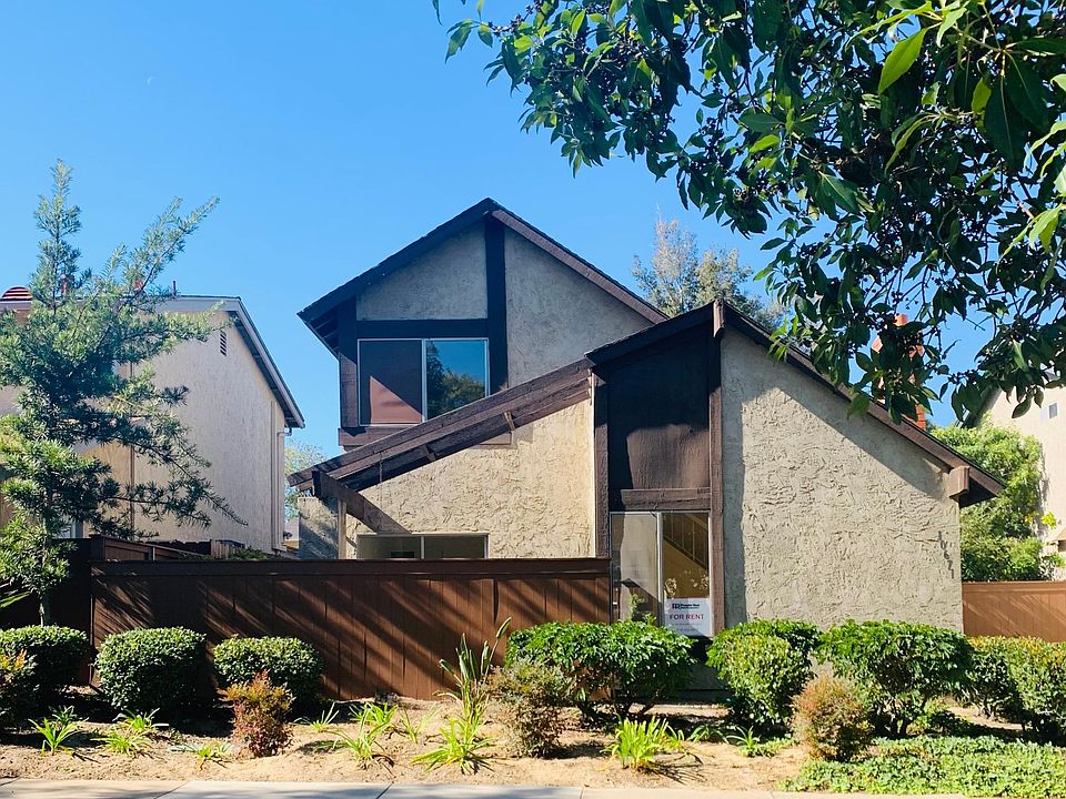 1st image of 10671 Escobar Dr