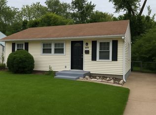 207 Cameron Rd, Saint Louis, MO 63137