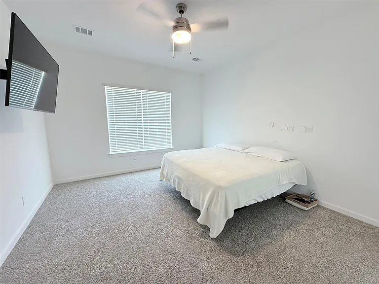 1609 Sunbend Ln — Photo 7