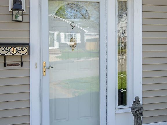 4th image of 9 Kernwood Dr