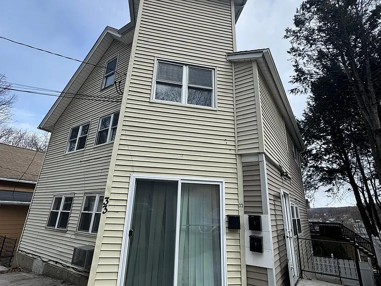 33 Pond St — Photo 8
