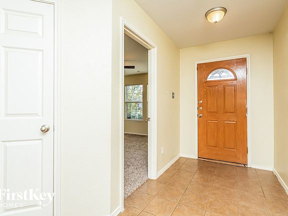 2nd image of 1309 Gayle St