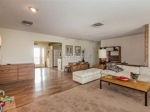 4th image of 2770 Horseshoe Dr
