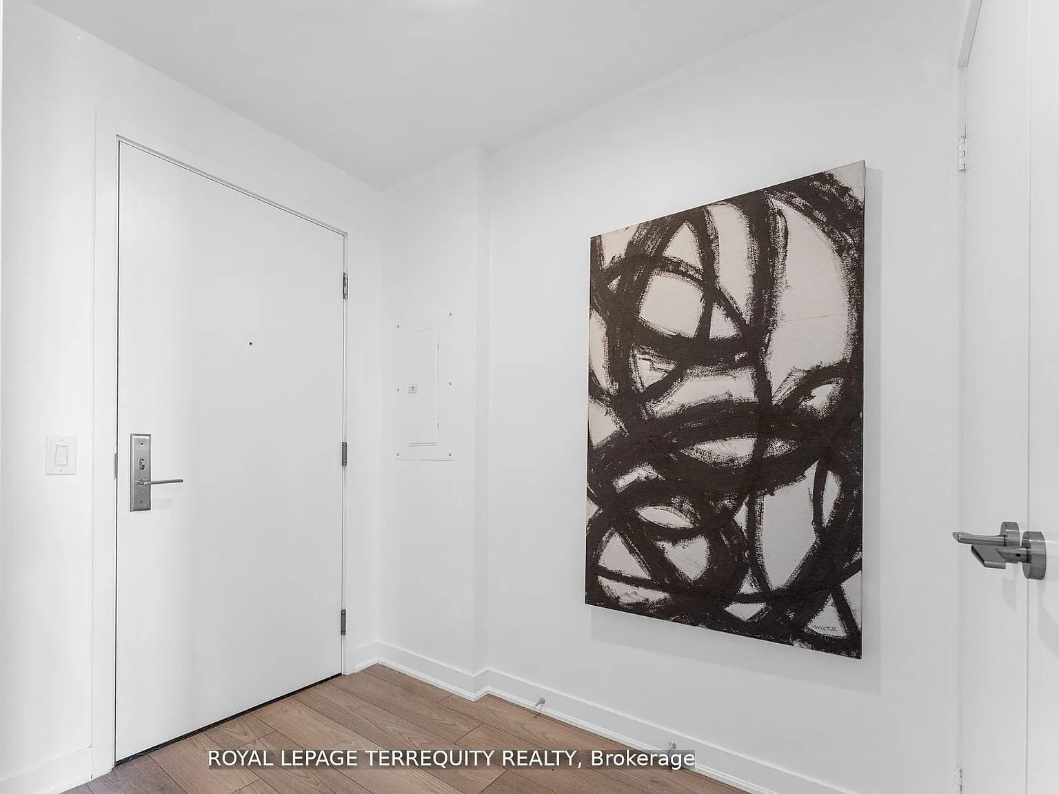 3 bed, $3,500 — Photo 3