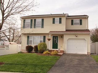 36 Lee Ave, Perth Amboy, NJ 08861
