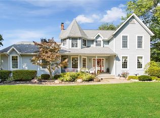 2056 S Jacoby Rd, Akron, OH 44321