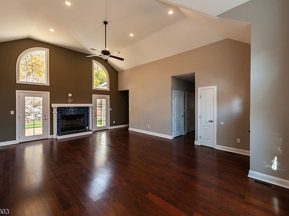 2nd image of 81 Mountain Heights Dr