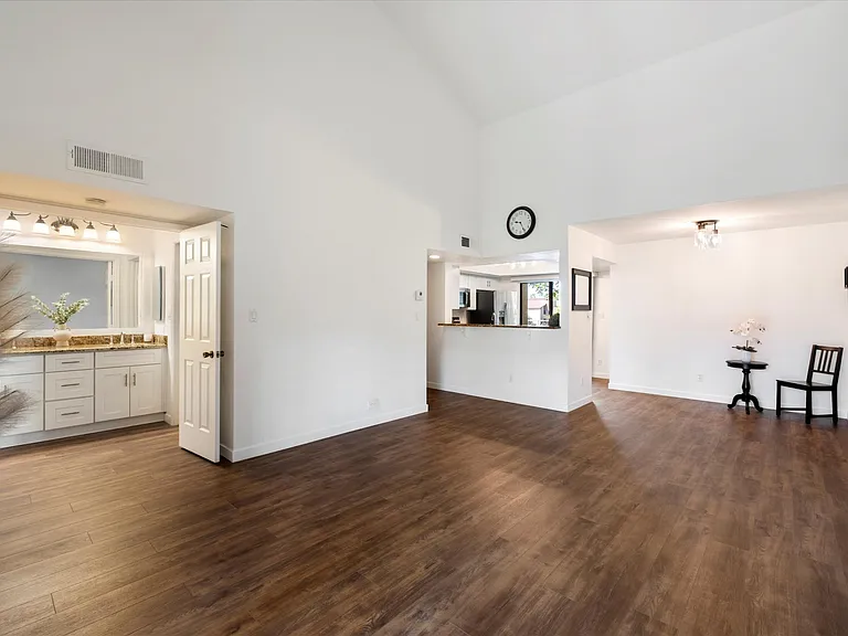 9445 N 94th Pl #212 — Photo 11
