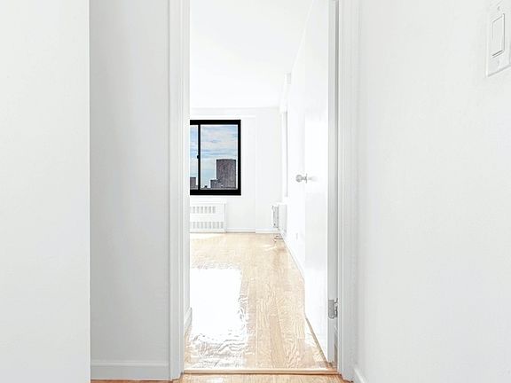 5th image of 25 W 132nd St APT 15A