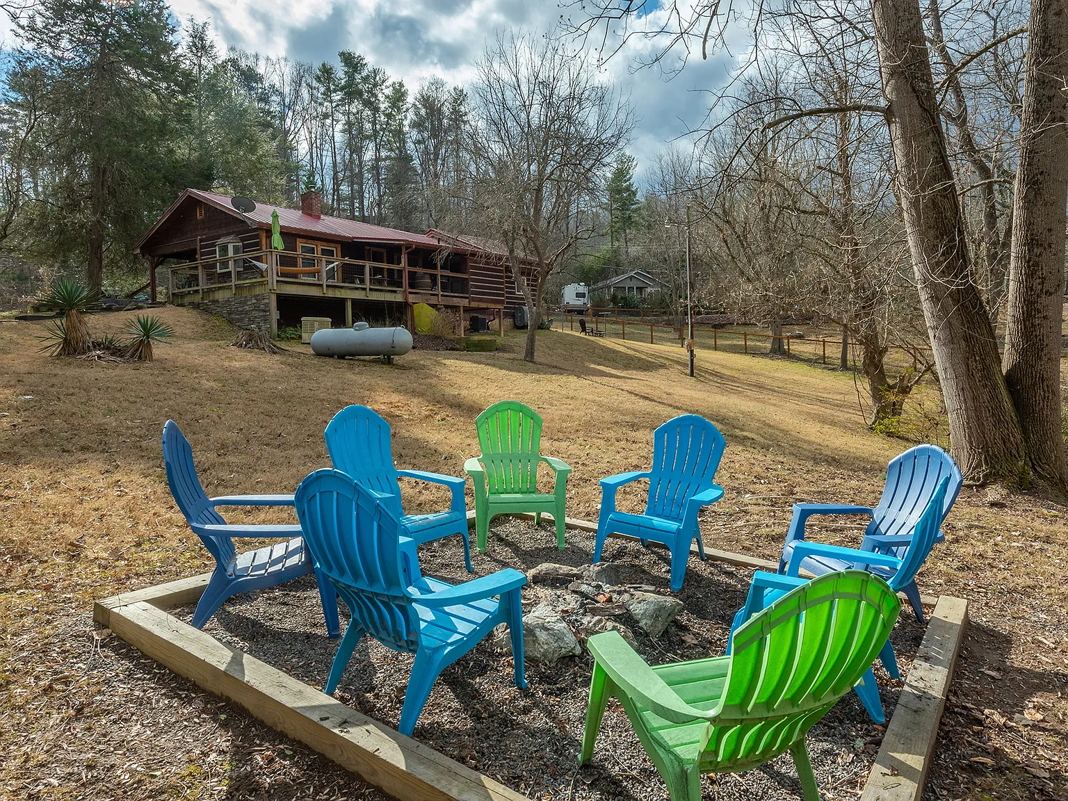 35 Wolfe Park Cir — Photo 3