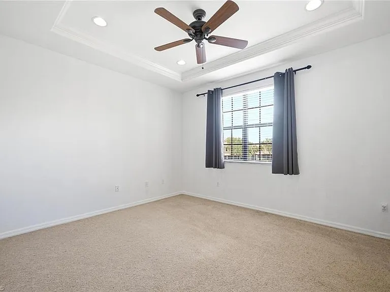 7631 Bristol Cir — Photo 18