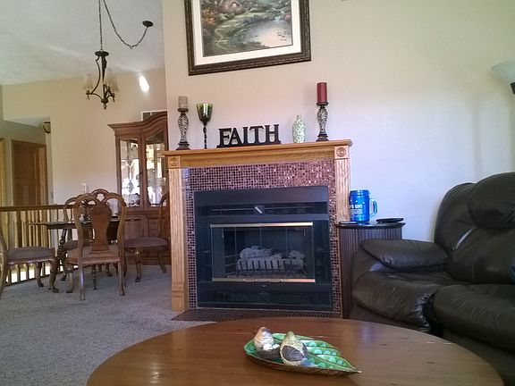3rd image of 9137 Bluff Lake St