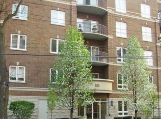 1277 E Thacker St APT 306, Des Plaines, IL 60016