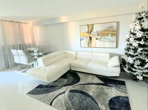 9410 W Flagler St APT 409, Miami, FL 33174