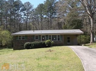 411 Blackberry Ln SE, Lindale, GA 30147
