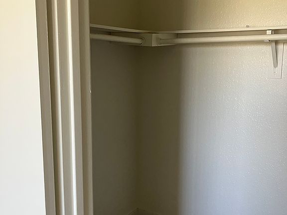4th image of 78650 Avenue 42 APT 313
