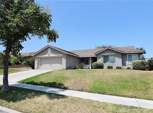829 Canary Ln, Corona, CA 92879