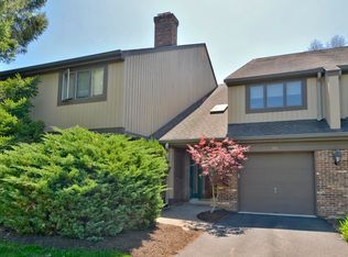 105 Storms Dr, Mahwah, NJ 07430