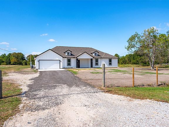 3rd image of 7120 County Road 171