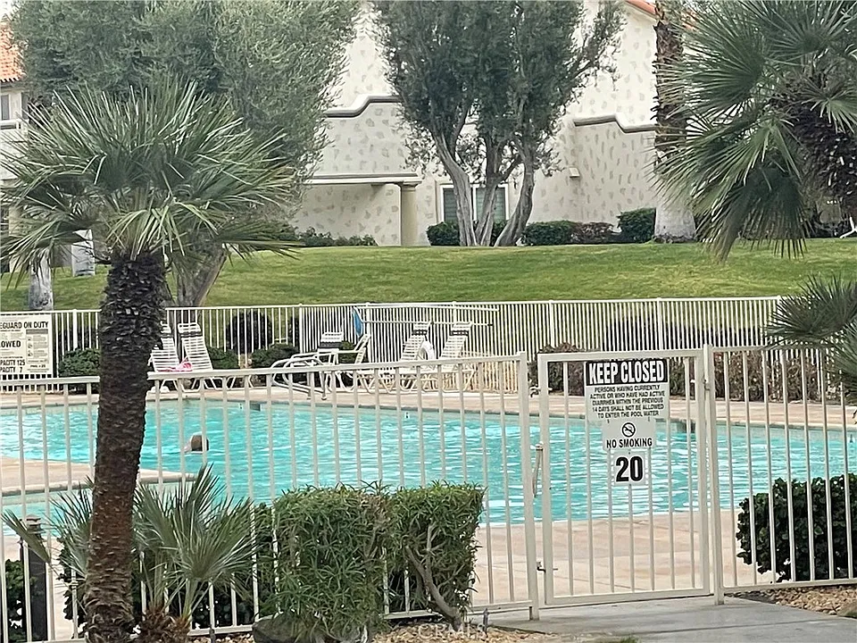 344 Vista Royale Dr
