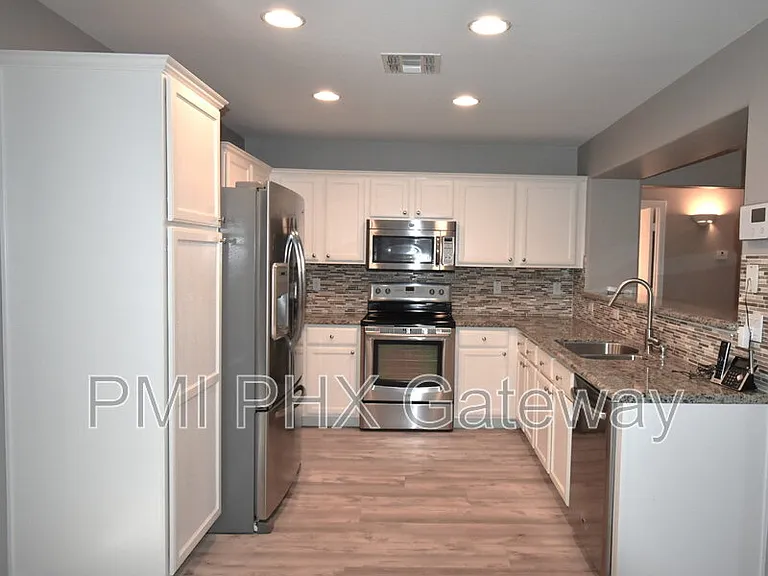 275 W Santa Gertrudis Trl — Photo 5