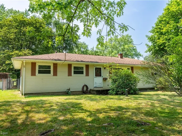 7101 Pinecrest St NE, Canton, OH 44721